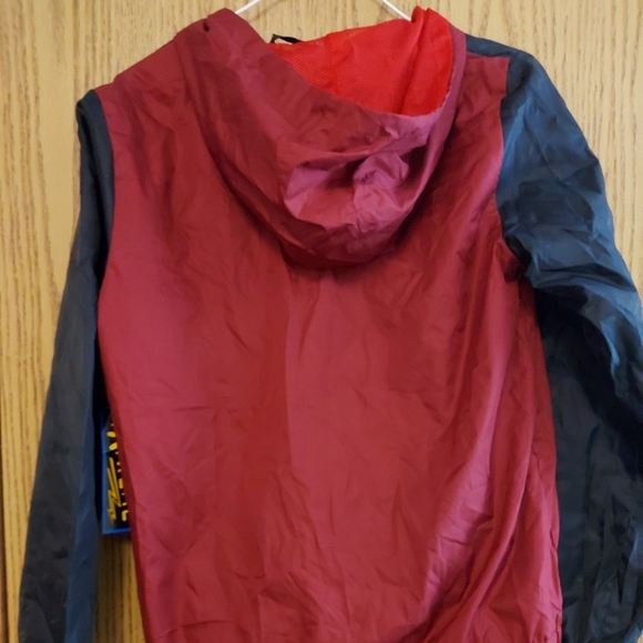 3/$25 NWT Youth Boys Size 14/16 IXTreme hoodie windbreaker Red&Black. - Picture 2 of 8